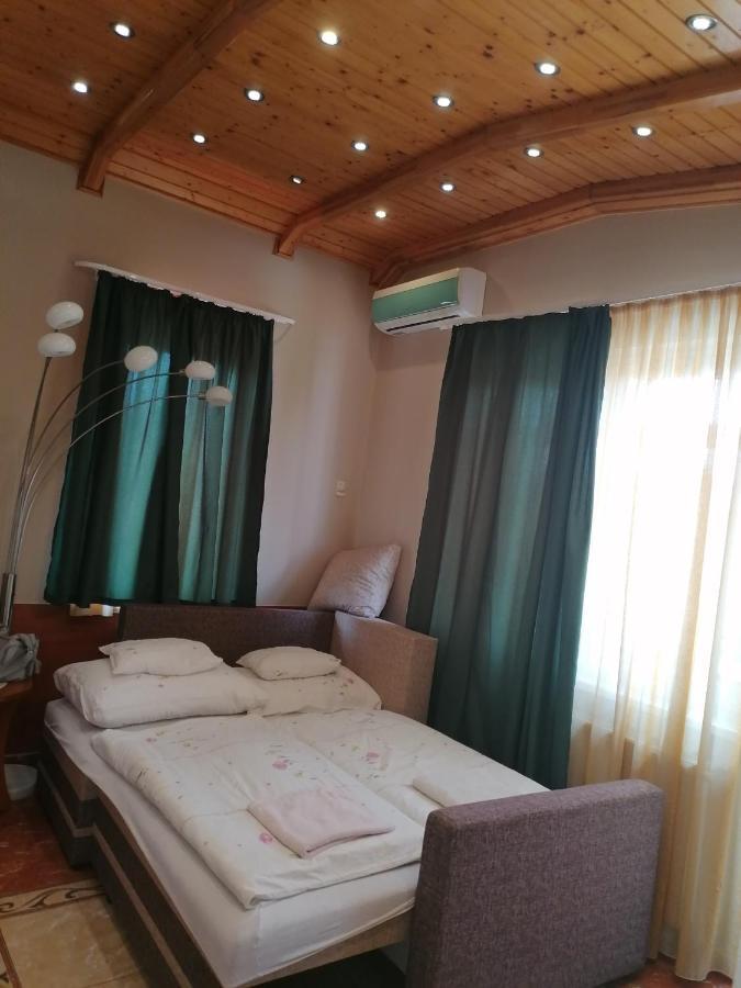 Hajdúszoboszló Betty-Major Apartman מראה חיצוני תמונה